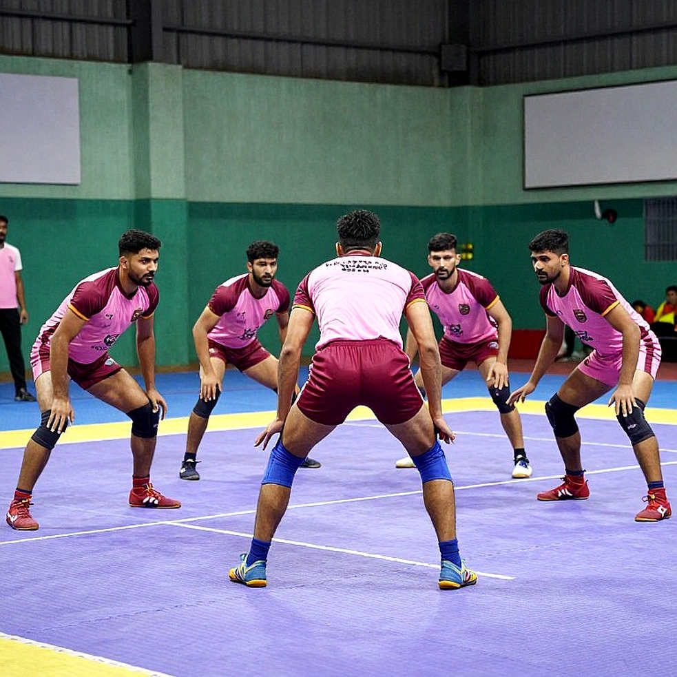 ১৯.২ লাখ টাকার ছাদ: কাবাডি চ্যাম্পিয়ন্স লিগের ধরে রাখার তালিকা আসলে একটি আর্থিক ঘোষণা